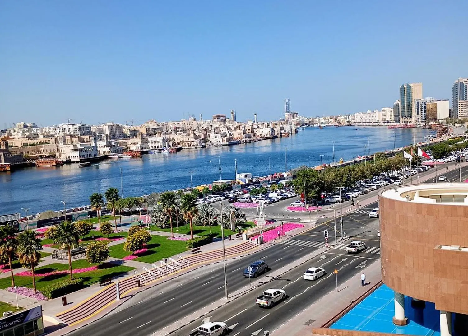 Bed & Breakfast Wow Amazing Burjkhalifa,Sea,Sunset,Ship,Park View,Only Male Hostel-Airport,Metro,Mall,Golf,Bus,Park Near Dubai